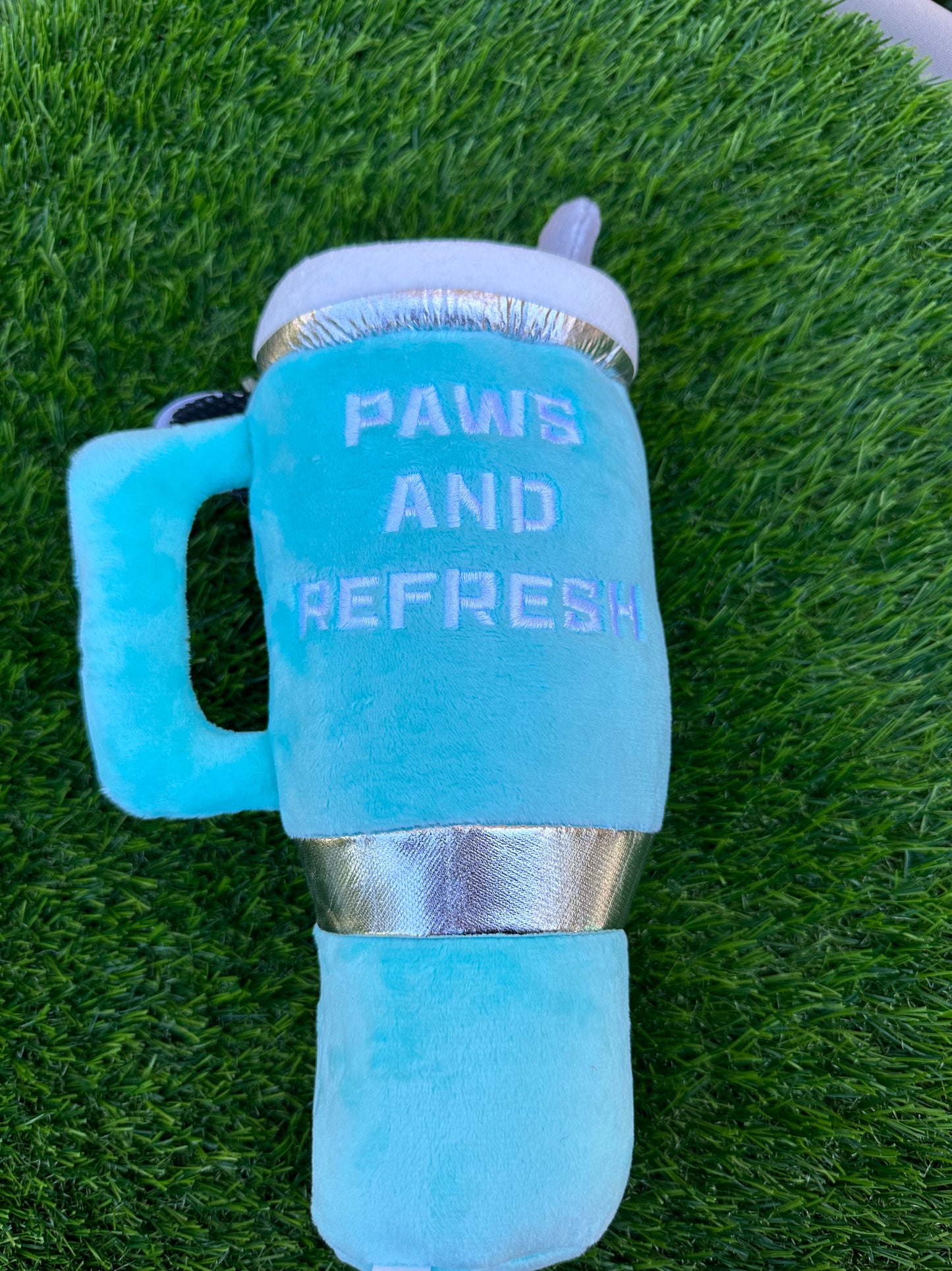 Snuggly Cup - Paws and Refresh - Buttercup Lynne Boutique