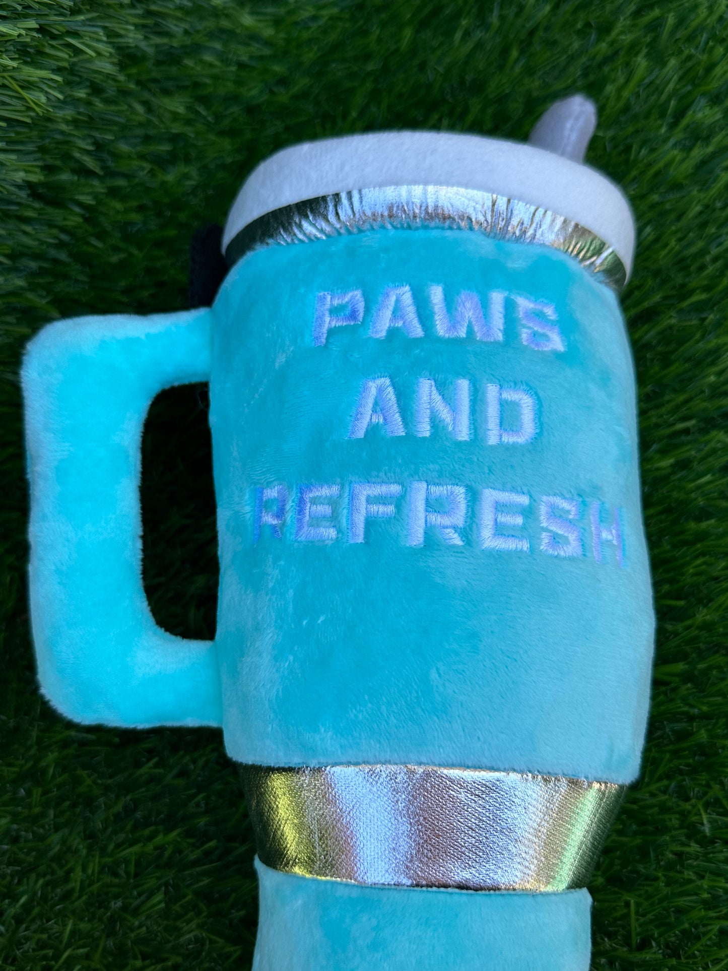 Snuggly Cup - Paws and Refresh - Buttercup Lynne Boutique