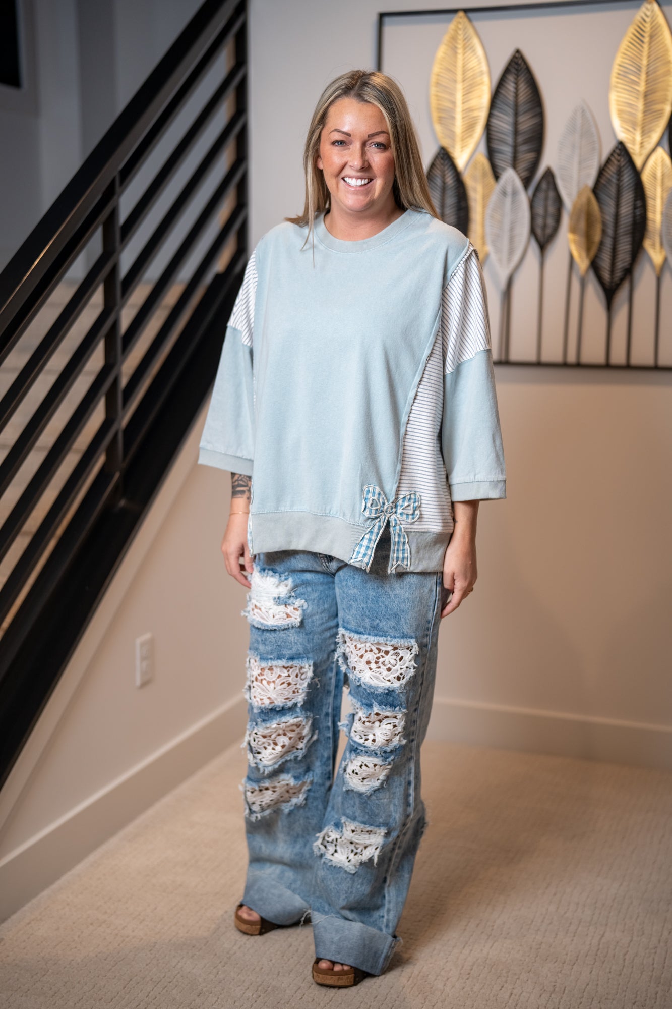 Easel Gingham Bow Pullover