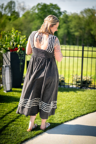 The Sunday Breeze Midi Dress - Buttercup Lynne Boutique