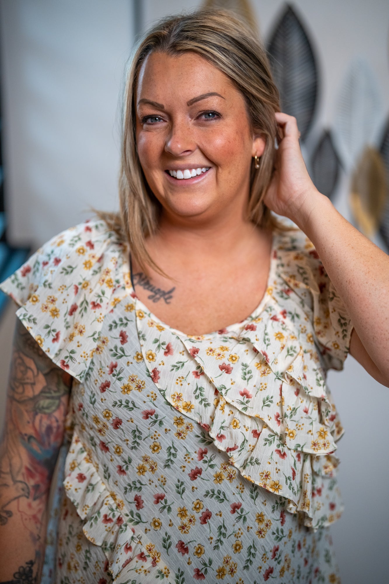 Easel Floral Ruffle Top - Buttercup Lynne Boutique