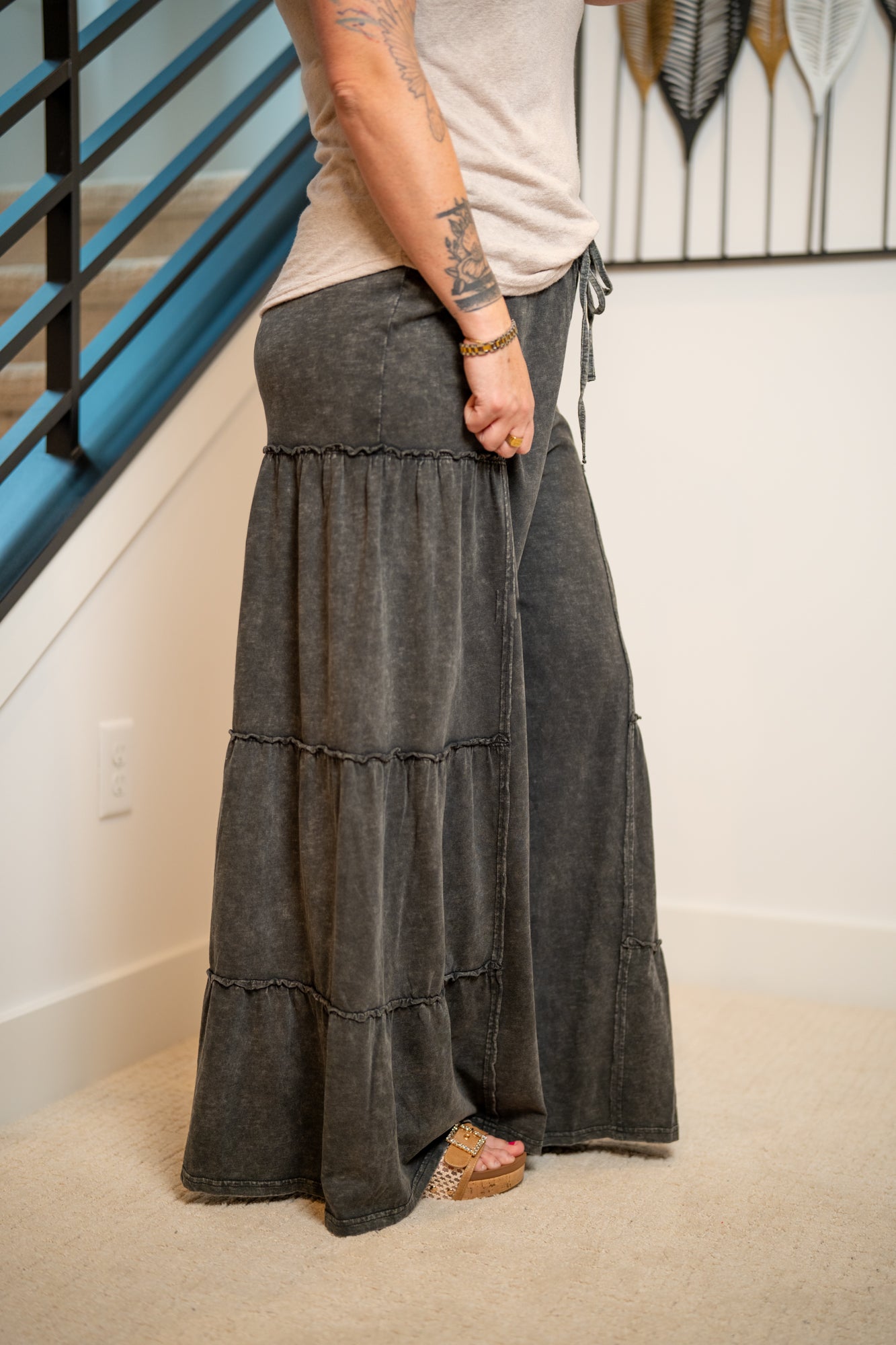 Easel Mineral Washed Tiered Pants