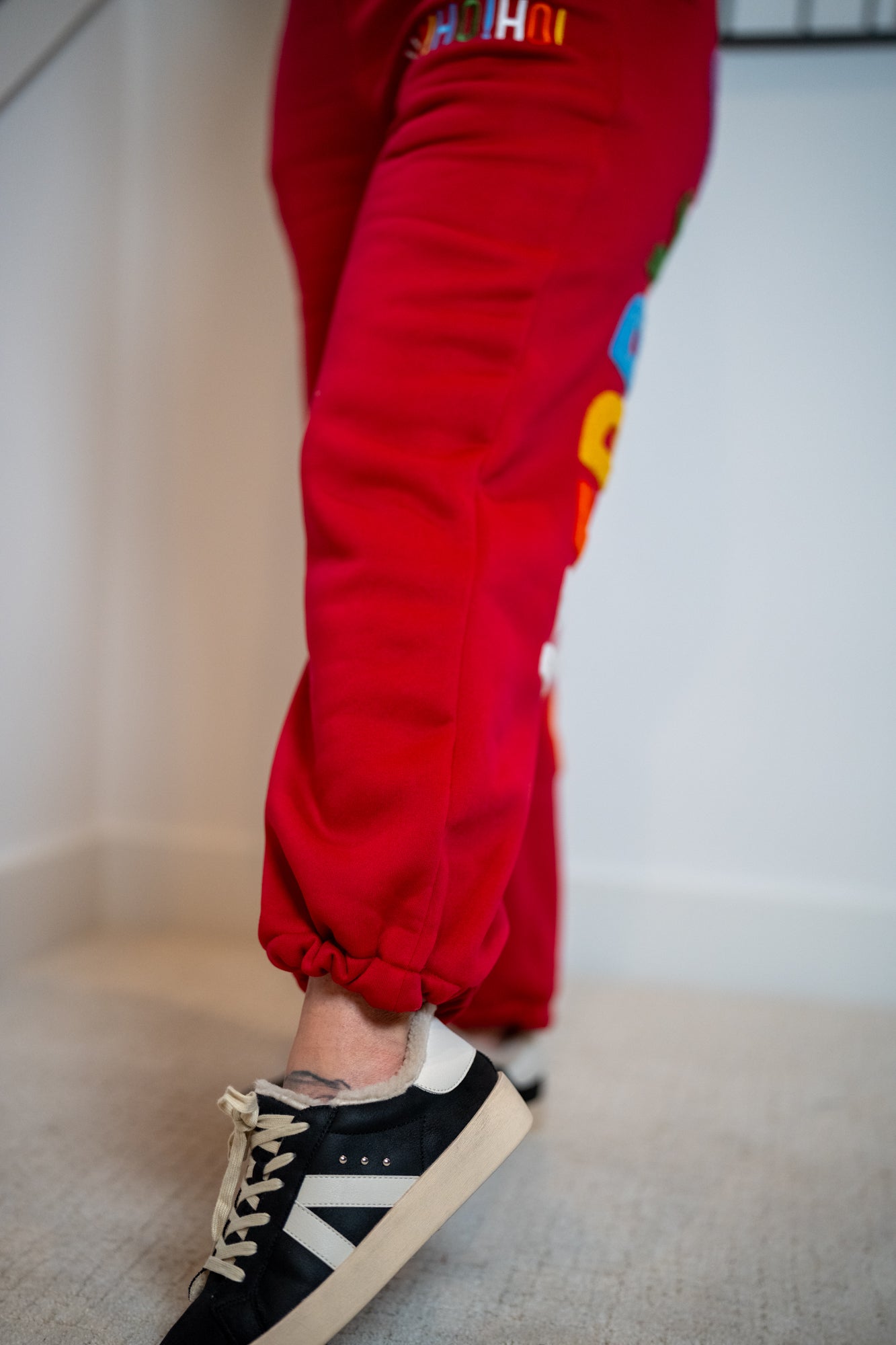 Mello Christmas Pants