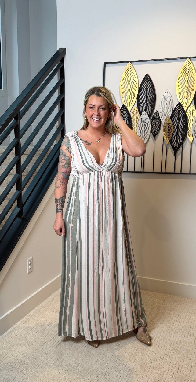 Lovestitch - Sleeveless Smocked Midi Dress