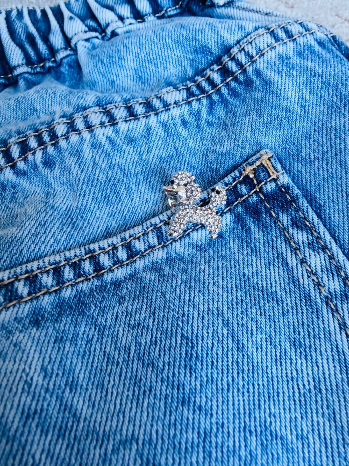 Sparkle Poodle Lapel Pin