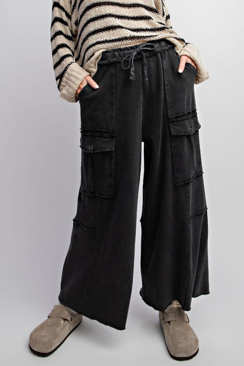 Mineral Washed Cargo Pants - Wide Leg Silhouette - Black - Curvy