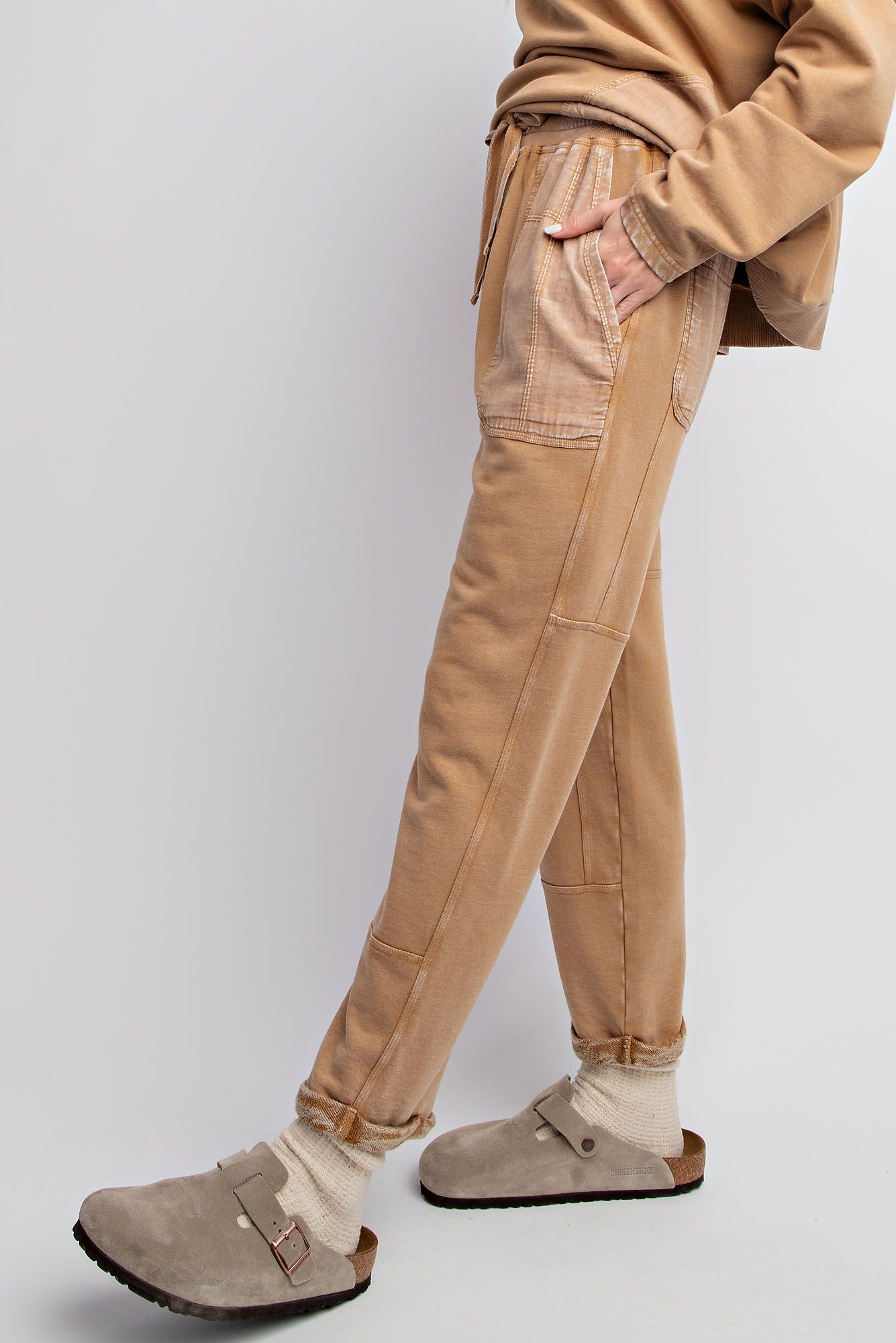 Mineral Washed Joggers - Camel