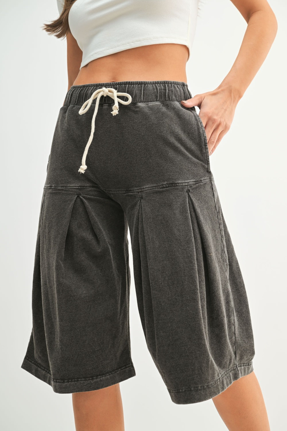 mono b - Mineral Wash Pleated Mid-Length Pants - Buttercup Lynne Boutique