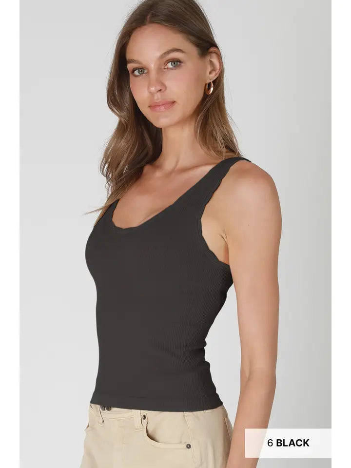 Reversible Scallop Edge Tank Top – Nikibiki USA